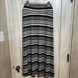 Black and White A-Line Maxi Skirt for Casual Wear